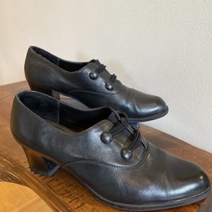 Aersoles Black Leather Slip On Faux Buttons Block Heel Size 8